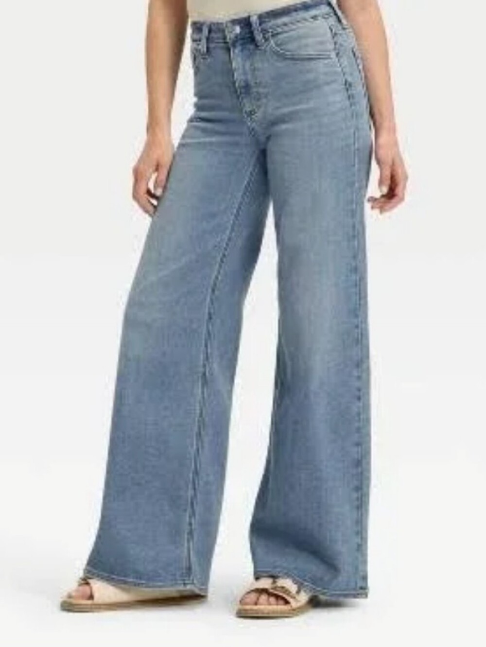 Women's High-Rise Wide Leg Denim Jeans - Universal Thread - Med Wash - 10